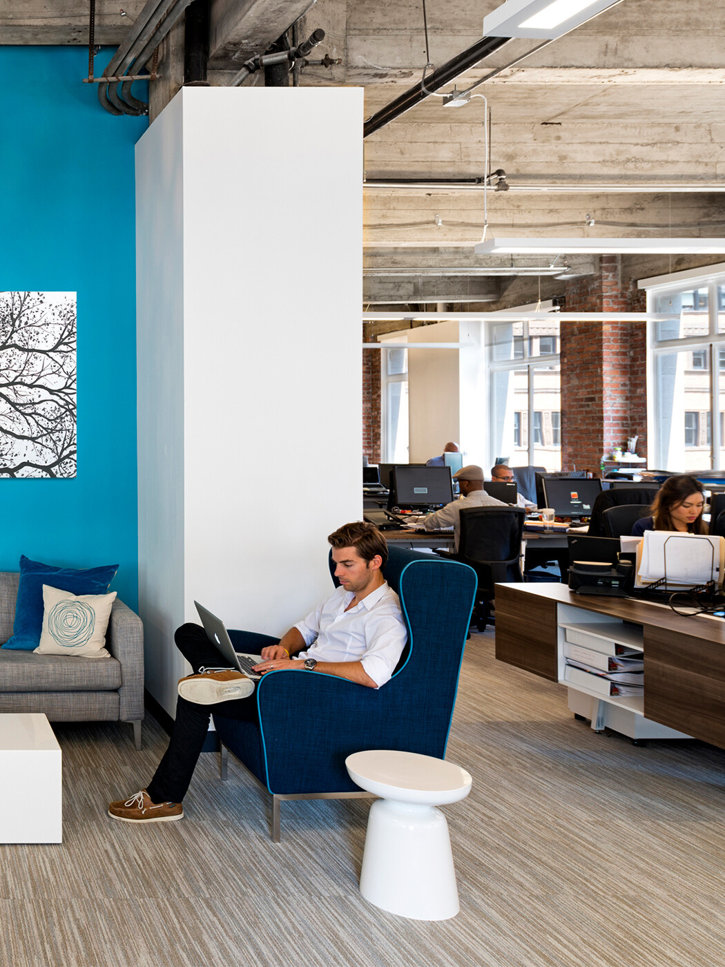 联系Meltwater融文